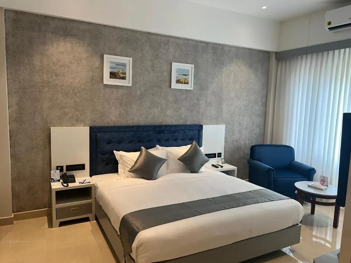 The Gold Hotel Palakkad