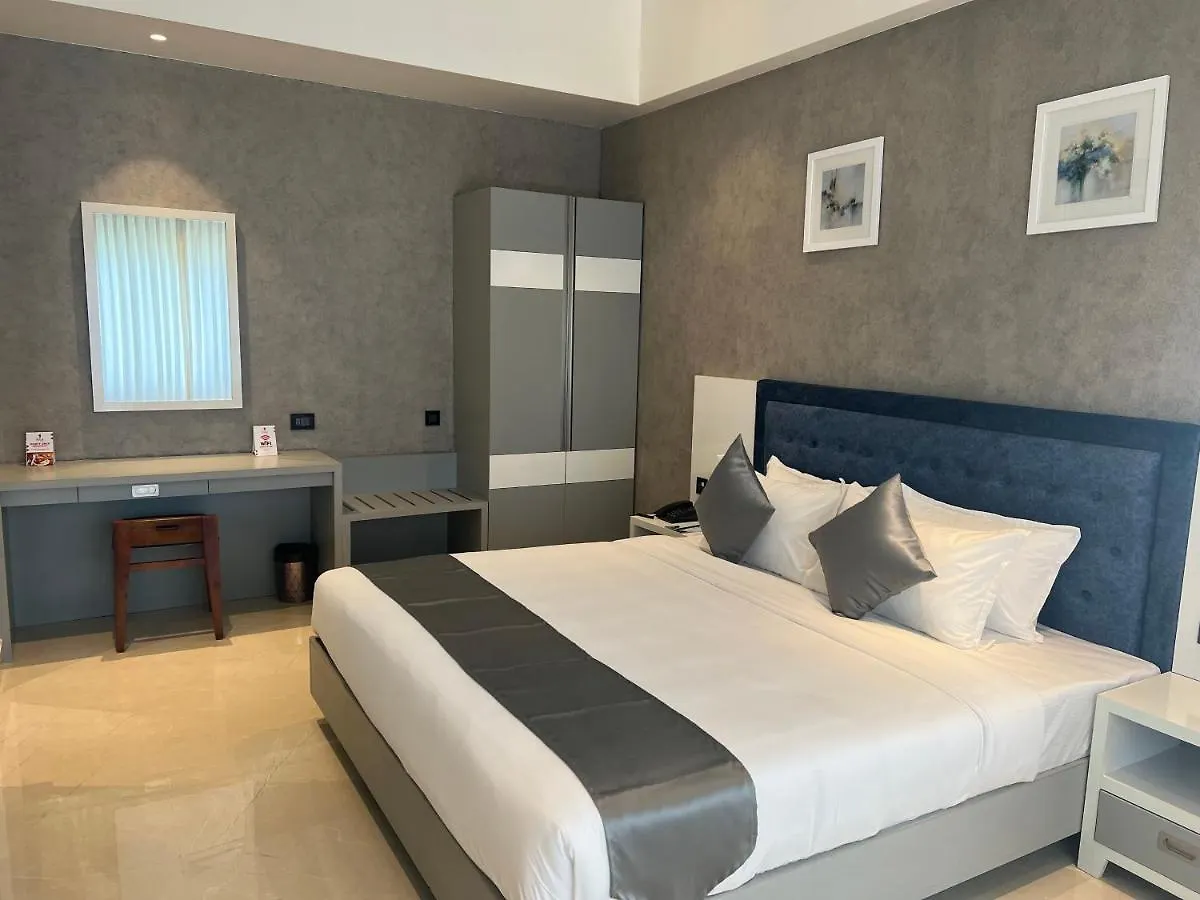 The Gold Hotel Palakkad 3*,  Indie