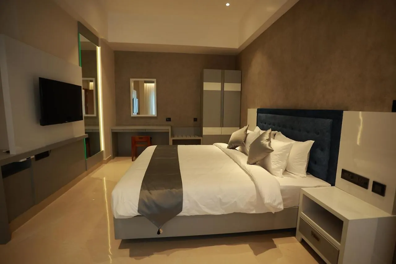 The Gold Hotel Palakkad 3*,